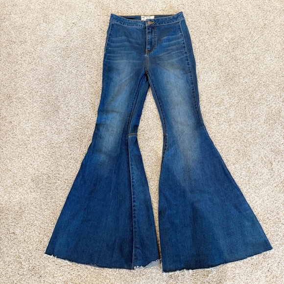 FREE PEOPLE WOMEN'S DARK WASH HIGH RISE JUST FLOAT ON FLARE JEANS size 26 5🌟 - Picture 5 of 16